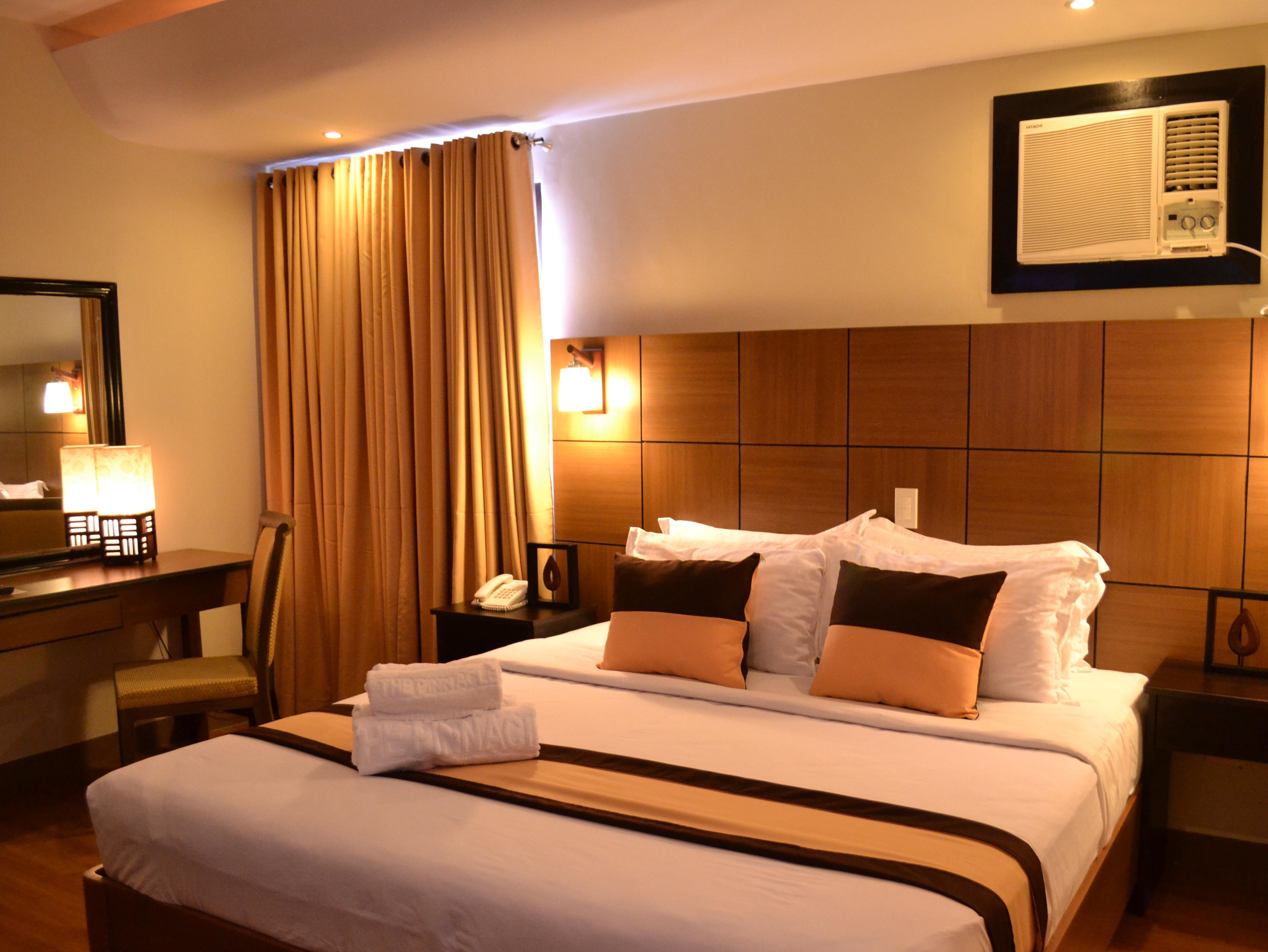 The Pinnacle Hotel And Suites Davao Bagian luar foto