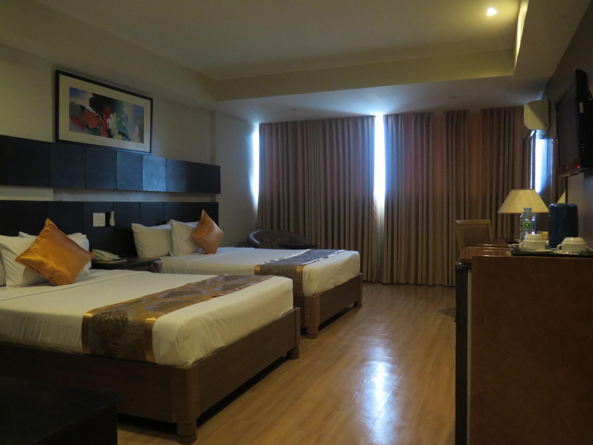The Pinnacle Hotel And Suites Davao Bagian luar foto