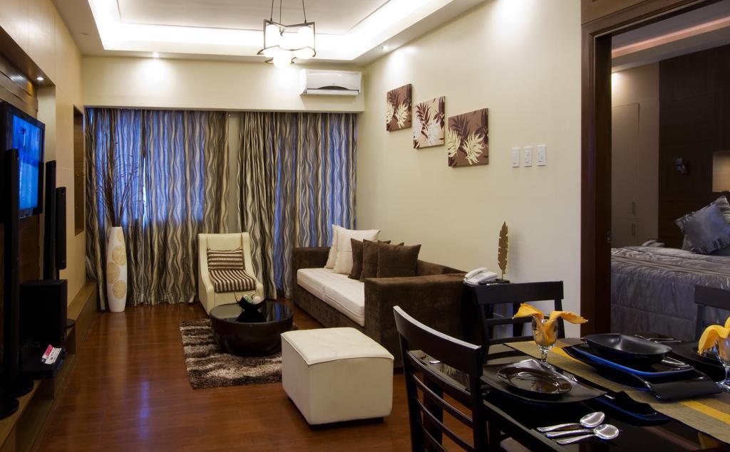 The Pinnacle Hotel And Suites Davao Bagian luar foto