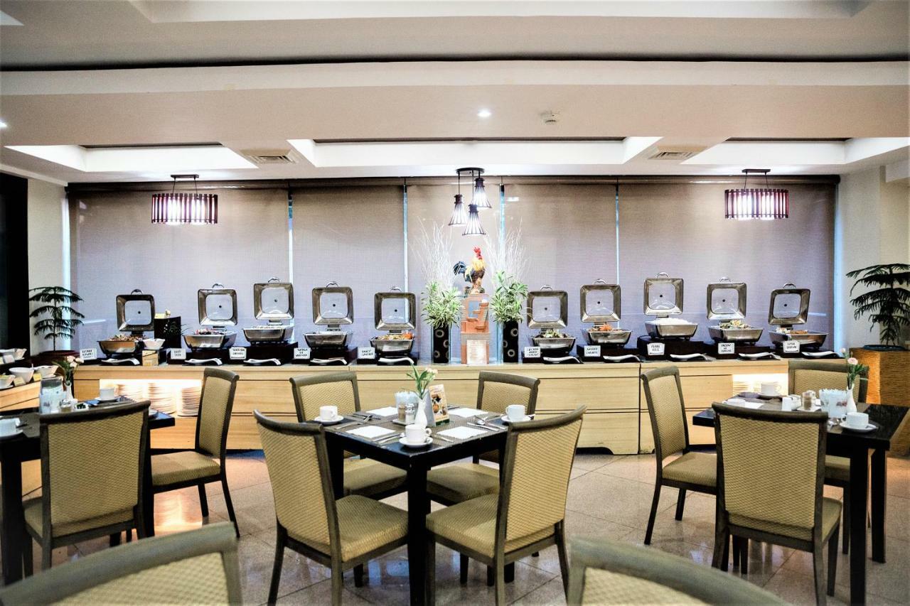 The Pinnacle Hotel And Suites Davao Bagian luar foto